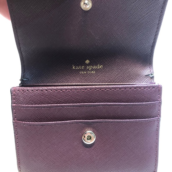 Kate Spade Petty Laurel way Mini Wallet Mulledwine - Picture 9 of 13